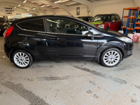Ford Fiesta 1.0T EcoBoost Titanium X Euro 5 (s/s) 3dr 7