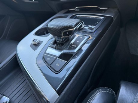 Audi Q7 3.0 TDI V6 S line Tiptronic quattro Euro 6 (s/s) 5dr 19