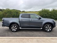 Isuzu D-Max DL40 1.9 TD Double Cab 4x4 Pickup - Roller Shutter 8