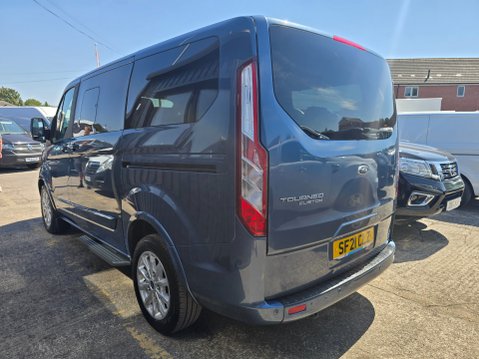Ford Tourneo Custom 320 TITANIUM ECOBLUE 4