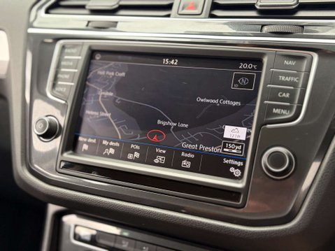 Volkswagen Tiguan 2.0 Tiguan SE Nav TDI BlueMotion Technology 5dr 44