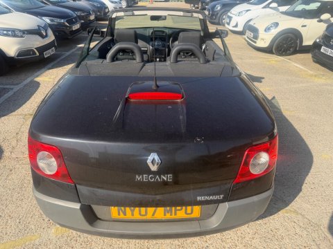 Renault Megane 1.6 VVT Dynamique 2dr 3