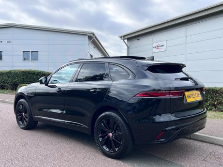 Jaguar F-Pace 2.0 D200 MHEV R-Dynamic SE Auto AWD Euro 6 (s/s) 5dr 9