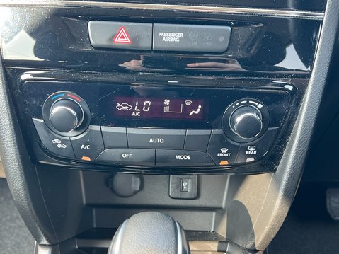 Suzuki Vitara SZ-T MHEV 27