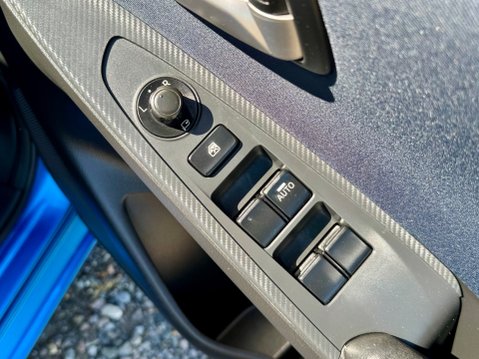 Mazda 2 SPORTS LAUNCH EDITION 18