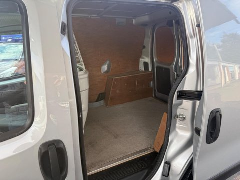 Peugeot Bipper 1.3 HDi Professional FWD L1 H1 3dr 27