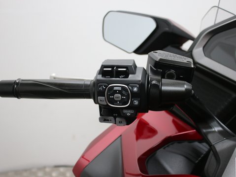 Honda GL1800 Goldwing GL 1800 GOLDWING J TOUR 29