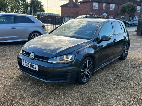 Volkswagen Golf 2.0 GTD DSG