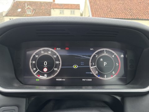 Land Rover Discovery TD6 HSE LUXURY 25