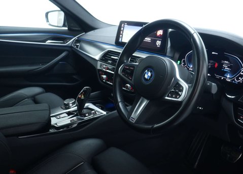 BMW 5 Series 2.0 530e 12kWh M Sport Saloon 4dr Petrol Plug-in Hybrid Steptronic Euro 6 ( 48