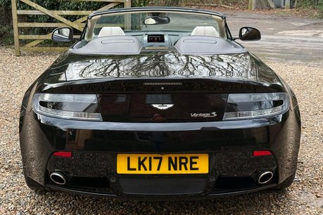 Aston Martin Vantage S V8 ROADSTER 15
