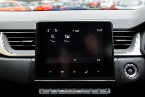 Renault Captur TECHNO E-TECH 31