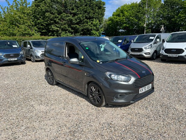 Ford Transit Courier SWB L1H1 Low Roof Sport Air Con Alloy EURO 6 NO VAT 4