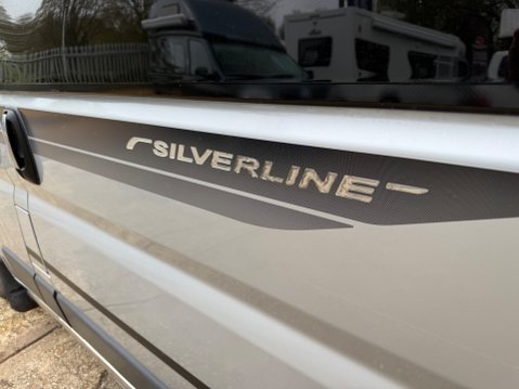 Auto-Trail V-Line 620 AUTOMATIC FIXED BED 5