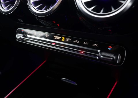 Mercedes-Benz GLA 1.3 GLA 180 AMG Line Premium Auto 5dr 30