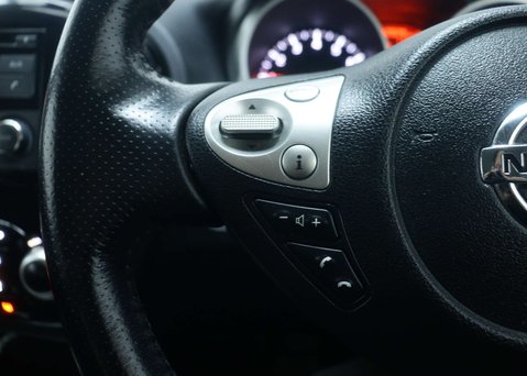 Nissan Juke 1.6 Acenta SUV 5dr Petrol Manual Euro 5 (s/s) (117 ps) 28