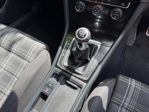 Volkswagen Golf 2.0 TDI BlueMotion Tech GTD Euro 6 (s/s) 5dr 12