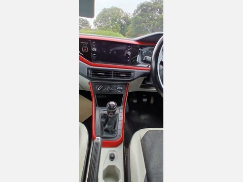 Volkswagen Polo BEATS TSI 8