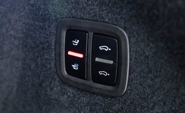 Porsche Cayenne GTS Coupé 38