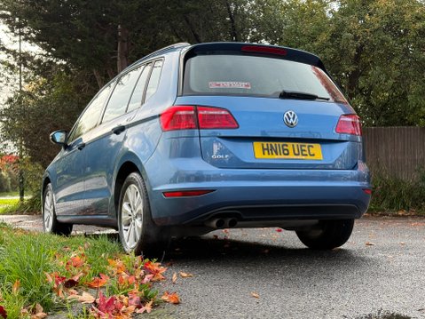 Volkswagen Golf SV SE TSI 38