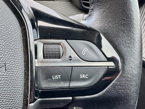 Peugeot 208 PURETECH ALLURE S/S 23