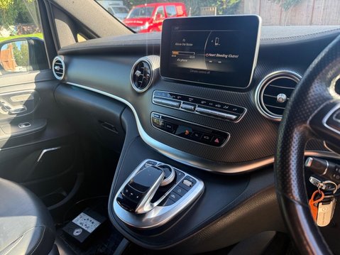 Mercedes-Benz V Class 2.2 V250d AMG Line G-Tronic+ Euro 6 (s/s) 5dr 8 Seat XLWB 17