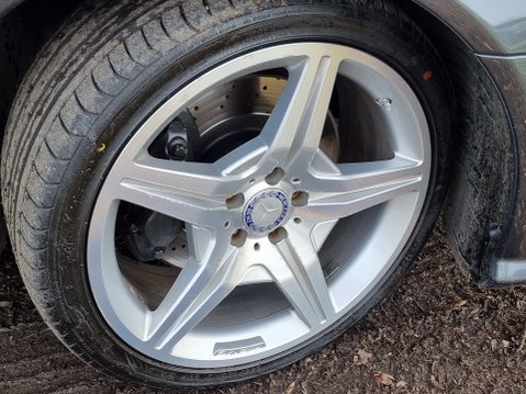 Mercedes-Benz SL Series SL500 11