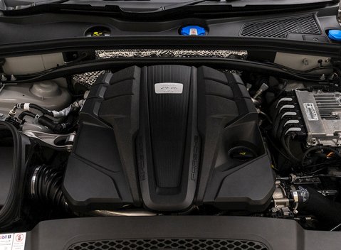 Porsche Macan GTS 30