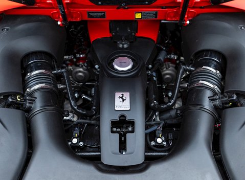 Ferrari F8 Tributo Spider 43