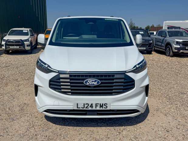 Ford Transit Custom SWB L1H1 Low Roof Limited 300 Air Con Alloys Cam Sensors EURO 6 3