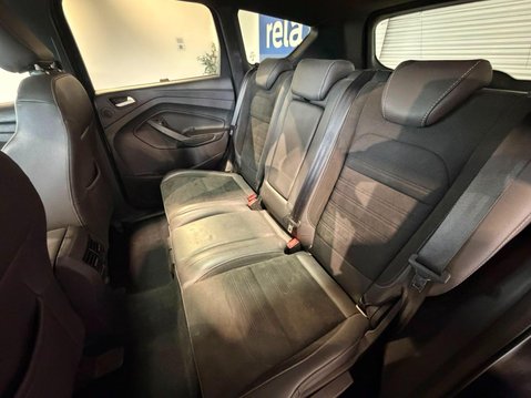 Ford Kuga 2.0 TDCi ST-Line X AWD Euro 6 (s/s) 5dr 38