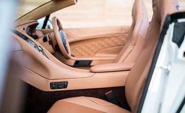 Aston Martin Zagato Vanquish Volante 16