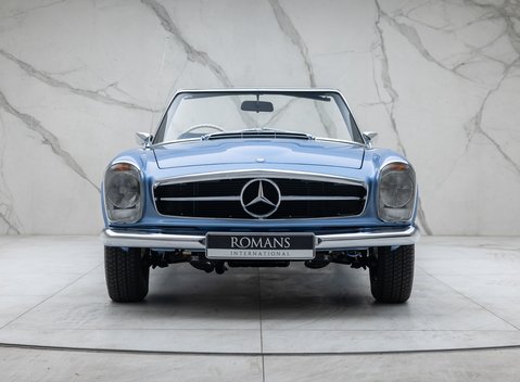 Mercedes-Benz 280 SL W113 Pagoda 10