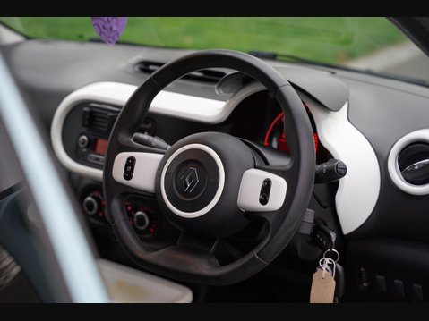 Renault Twingo 1.0 SCe Play Euro 6 5dr 20