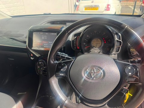 Toyota Aygo 1.0 VVT-i x-cite Euro 5 5dr Euro 5 28