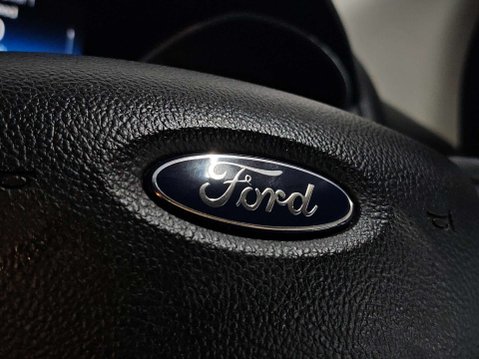 Ford Focus 1.0 Titanium 5dr 76
