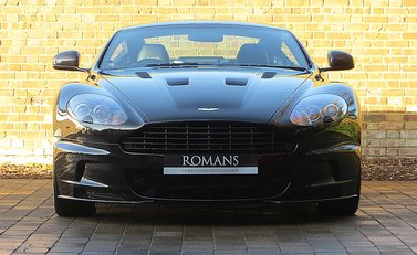 Aston Martin DBS Ultimate 2