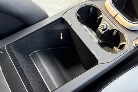 Porsche Cayenne V6 E-HYBRID BLACK EDITION -MATRIX LEDS -360 CAMS -WHITE LEATHER INTERIOR 71