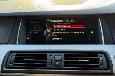BMW 5 Series 520D M SPORT TOURING 39