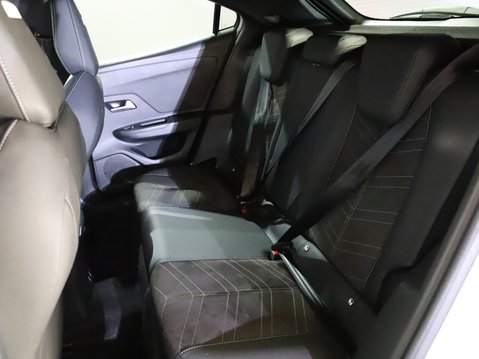 Vauxhall Mokka 100kW Ultimate 50kWh 5dr Auto 37