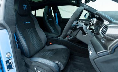 Lamborghini Urus Performante 10