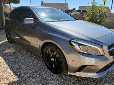 Mercedes-Benz A Class 1.5 A180d Sport (Premium Plus) 7G-DCT Euro 6 (s/s) 5dr 9
