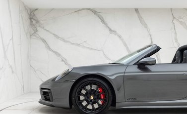 Porsche 911 Targa 4 GTS (992) 25