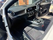 Mercedes-Benz B Class B 220 4MATIC AMG LINE PREMIUM 31