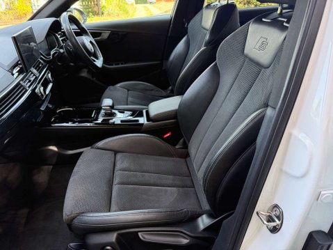 Audi A4 2.0 A4 Black Edition 35 TDI MHEV Semi-Auto 5dr 17