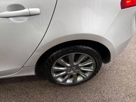 Volvo V40 2.0 D3 SE Lux Nav Geartronic Euro 5 (s/s) 5dr 22
