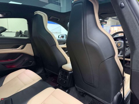 Porsche Taycan Performance Plus 93.4kWh Turbo S Saloon 4dr Electric Auto 4WD (11kW Charger 44