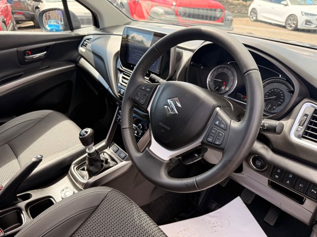 Suzuki SX4 S-Cross ULTRA BOOSTERJET ALLGRIP MHEV 20