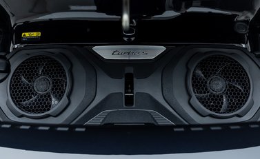 Porsche 911 Turbo S (992) 36