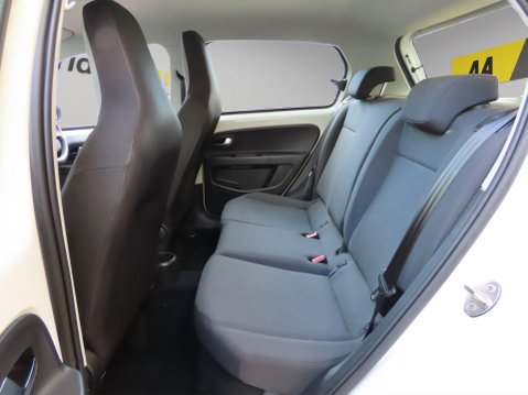 Volkswagen Up 1.0 Move up! Euro 6 5dr 15